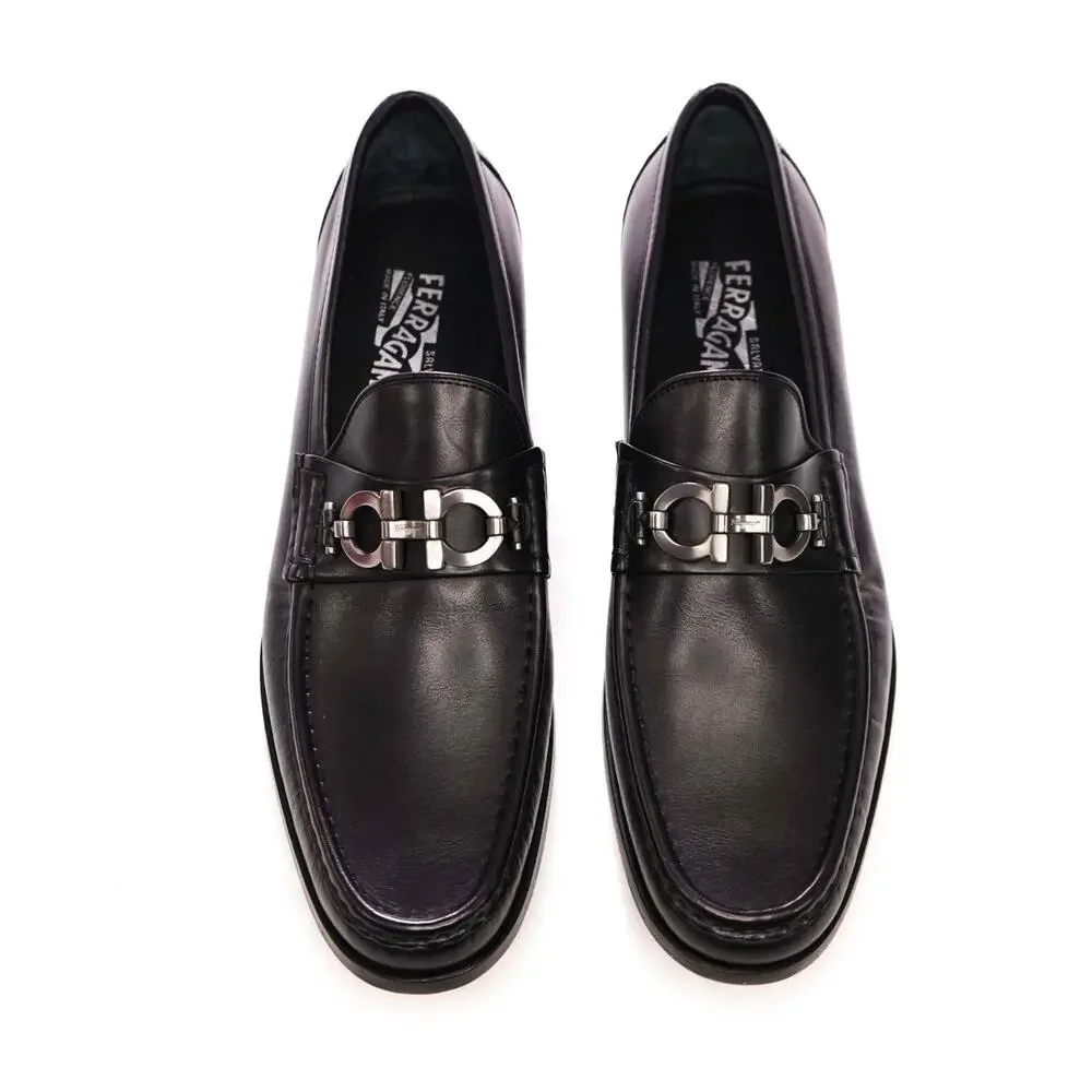 $850 FERRAGAMO - Black Leather 